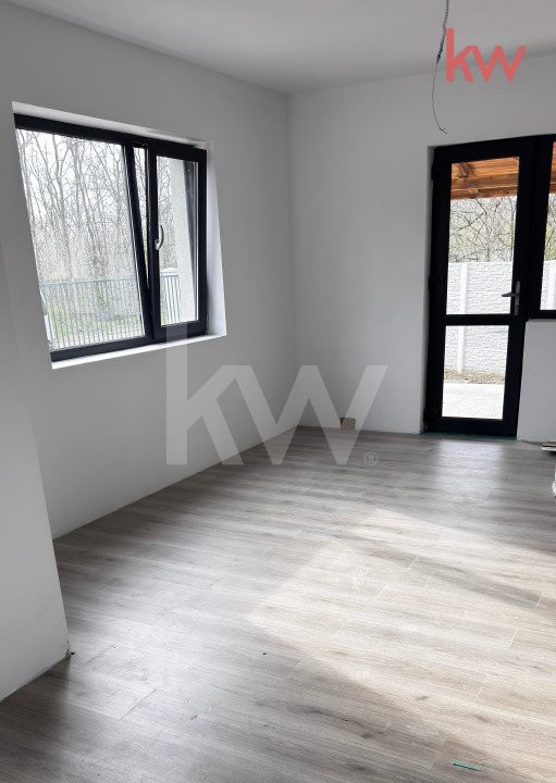 Casa noua, 3 camere, complet finisata, Carcea