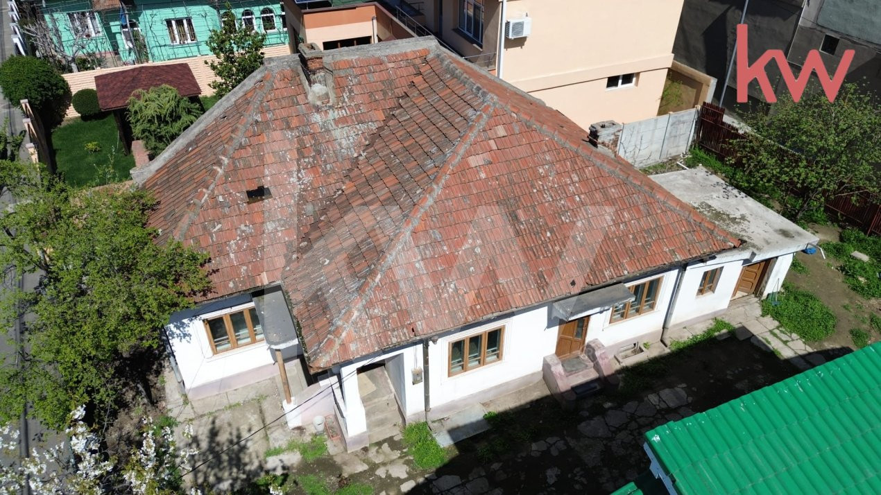 Oportunitate, teren central 324 mp, cu casa si beci